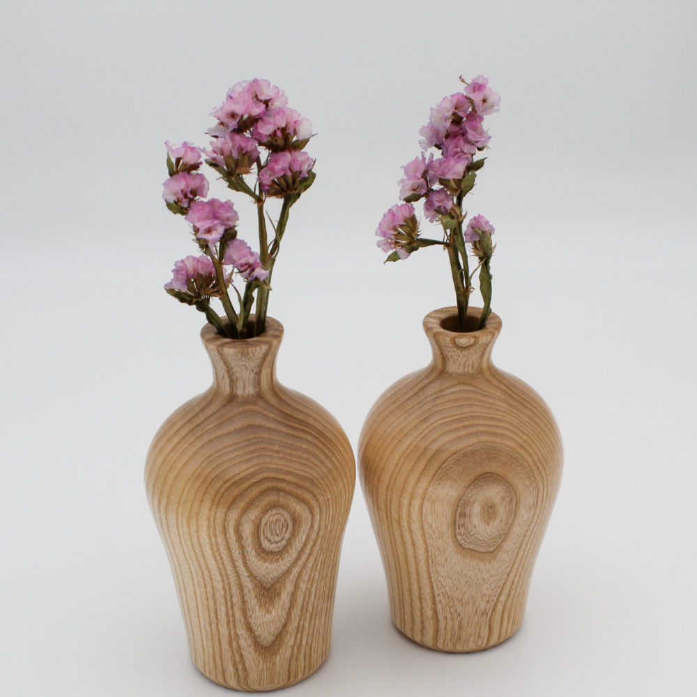 Duo de soliflores en bois de frêne avec des fleurs sèches