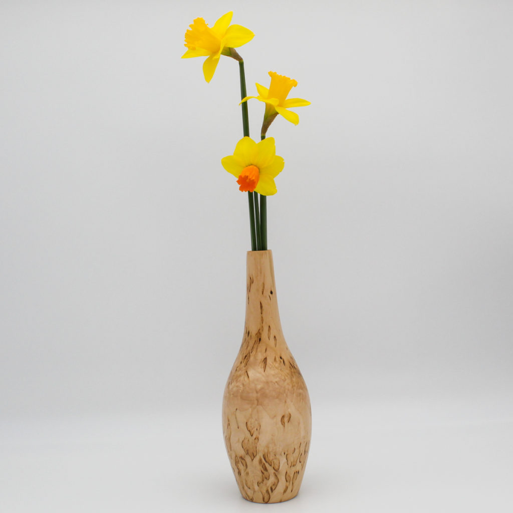 Soliflore en bois avec 3 fleurs de jonquilles