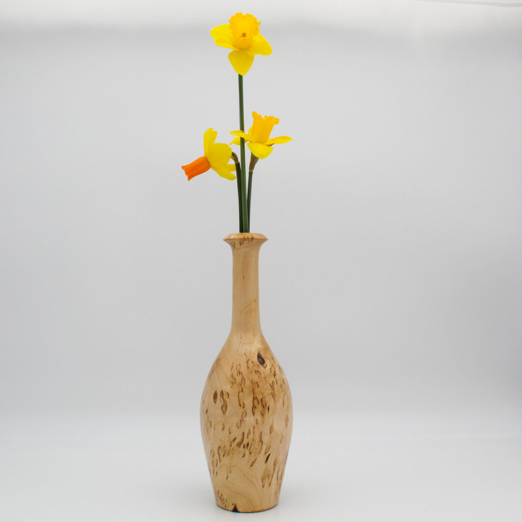 Soliflore en bois avec fleurs